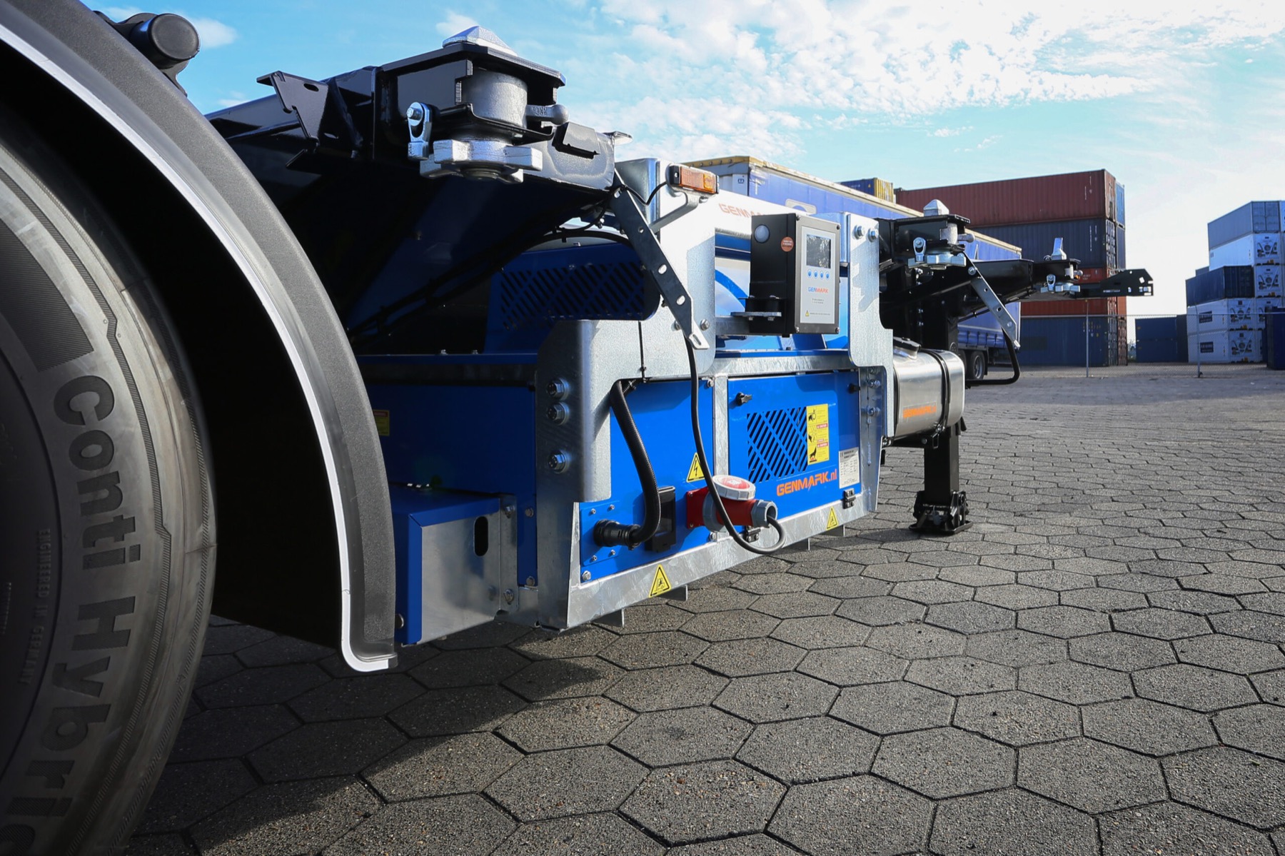 Genmark Undermount UM5